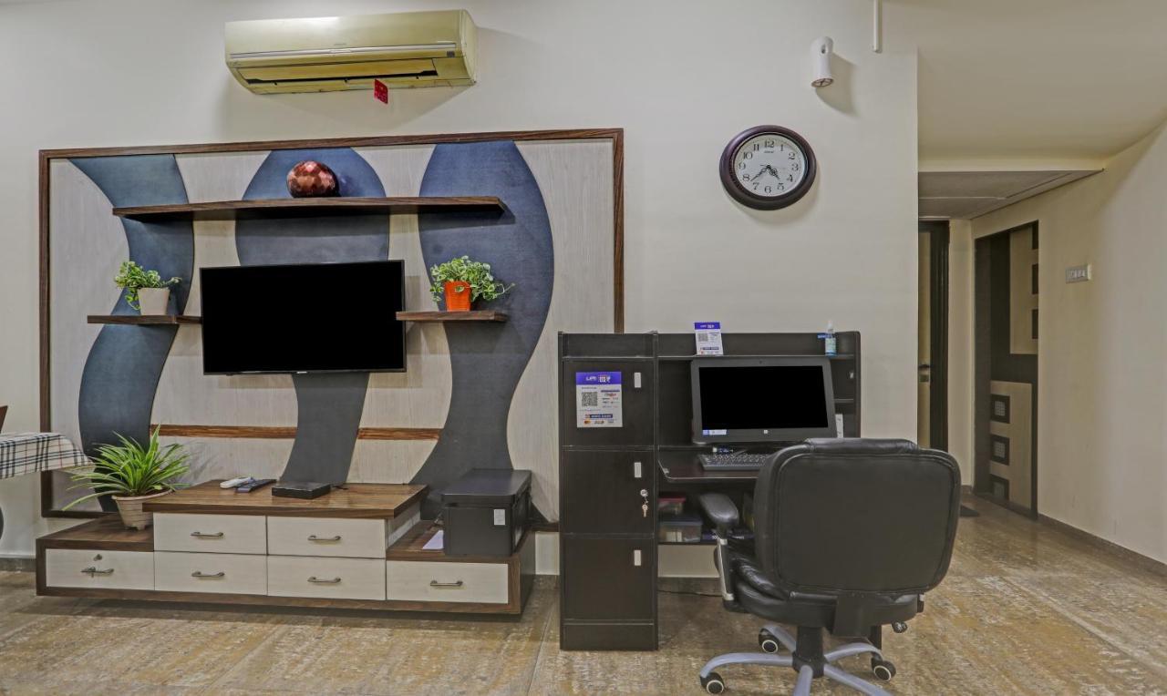 Treebo Welcome Apartments Mumbai Luaran gambar